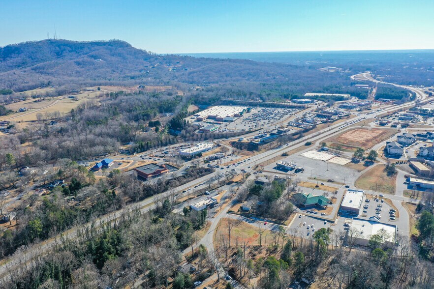 More Photos Of 6516 State Park Rd, Travelers Rest Storefront For Lease