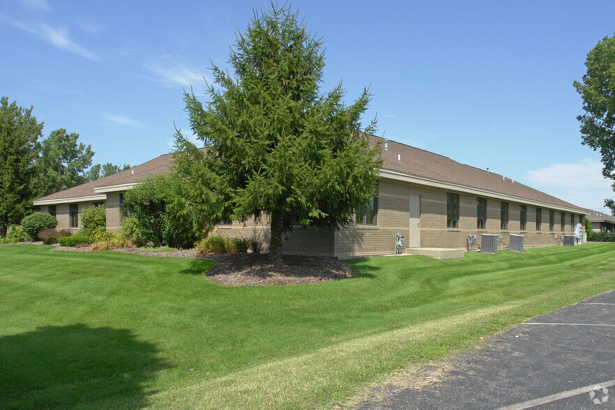 More Photos Of 388 Garden Ave, Holland Medical For Sale