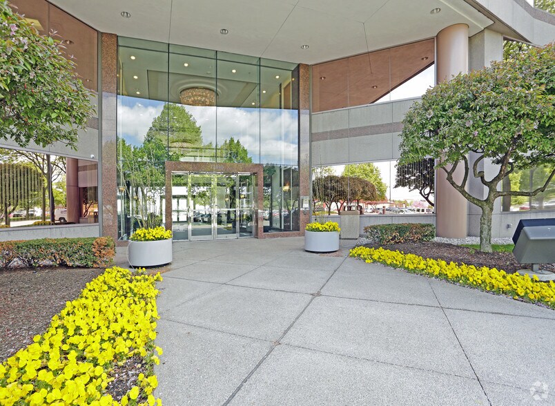 More Photos Of 12900 Hall Rd, Sterling Heights Office For Lease