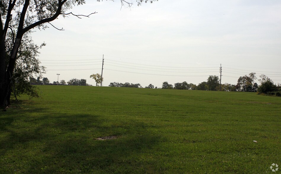 More Photos Of 135 Brooke Rd, Winchester Warehouse For Lease