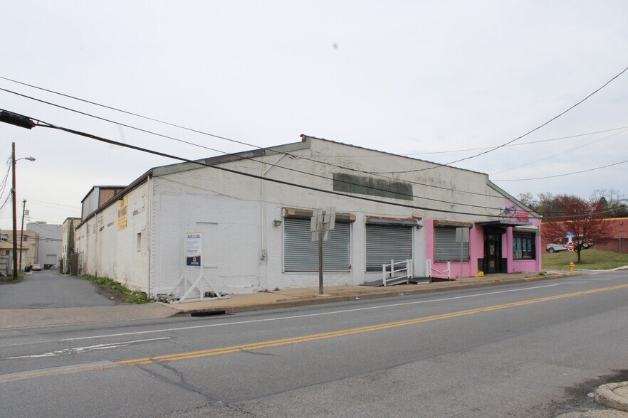 More Photos Of 1104-1106 N Herr St, Harrisburg Warehouse For Lease