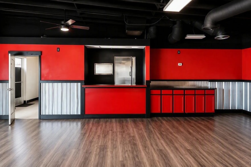 More Photos Of 4750 E Broadway Rd, Phoenix Freestanding For Lease