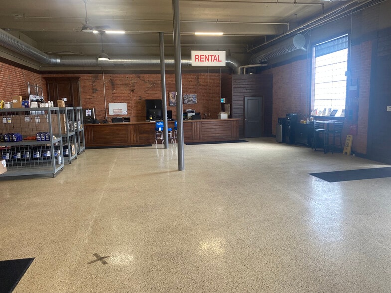 More Photos Of 5105-5151 Loraine St, Detroit Warehouse For Lease