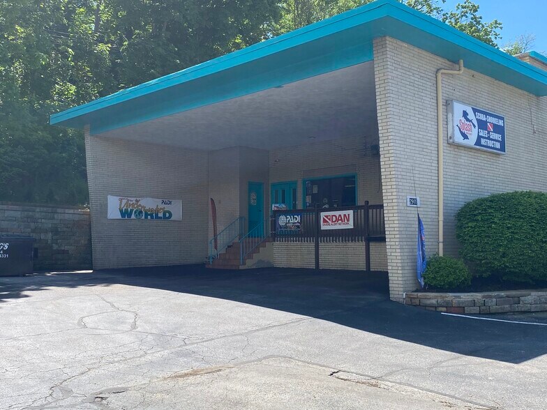 More Photos Of 2905 Banksville Rd, Pittsburgh Storefront Retail Office For Sale
