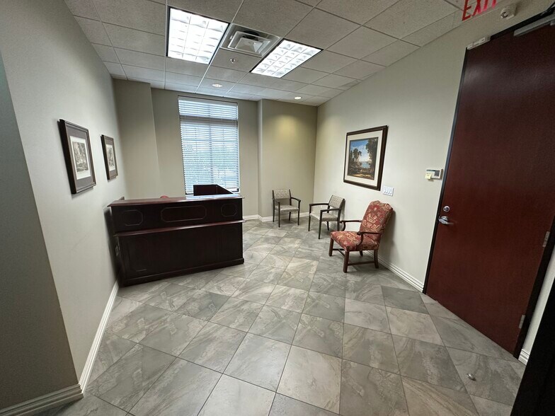 More Photos Of 735 Plaza Blvd, Coppell Office For Lease