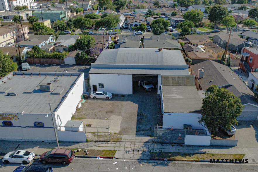 Primary Photo Of 1144 E Hyde Park Blvd, Inglewood Distribution For Sale