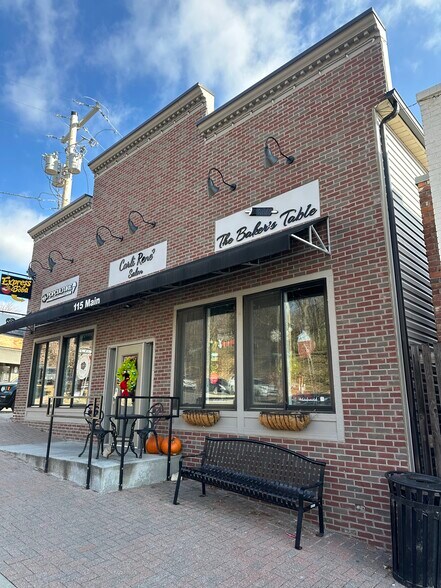 More Photos Of 115 Main St, Parkville General Retail For Lease