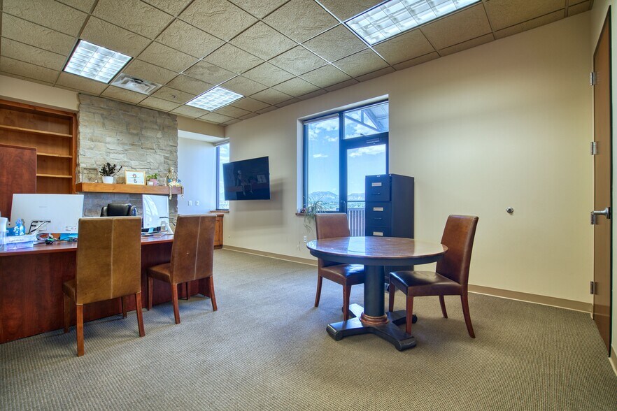 More Photos Of 1399 Horizon Ave, Lafayette Research And Development For Lease