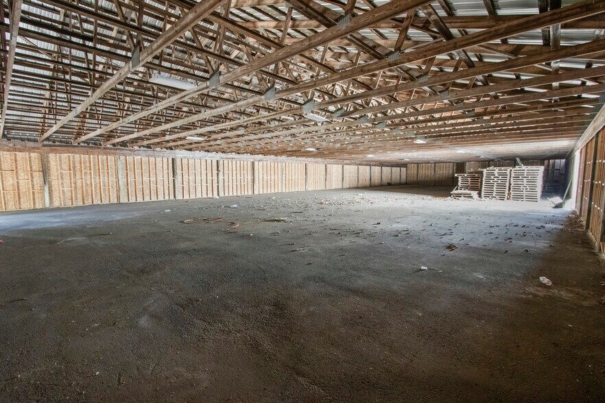 More Photos Of 2660 Main Rd, Franklinville Contractor Storage Yard For Sale