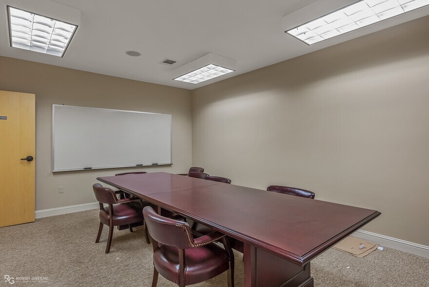 More Photos Of 10100 Woolworth Rd, Keithville Medical For Lease