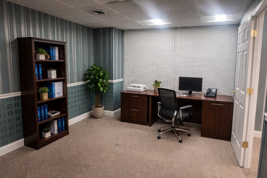 More Photos Of 2 Professional Dr, Gaithersburg Office For Lease