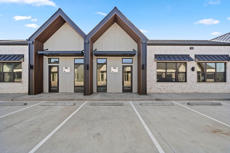 Primary Photo Of 1325 Main St, Katy Medical For Lease