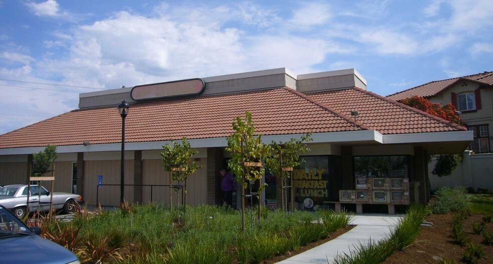 Primary Photo Of , San Pablo General Retail For Sale