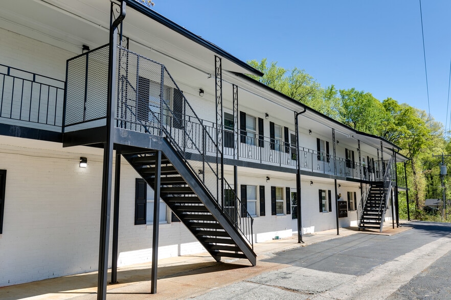 More Photos Of 37 Labrook Dr, Richmond Apartments For Sale