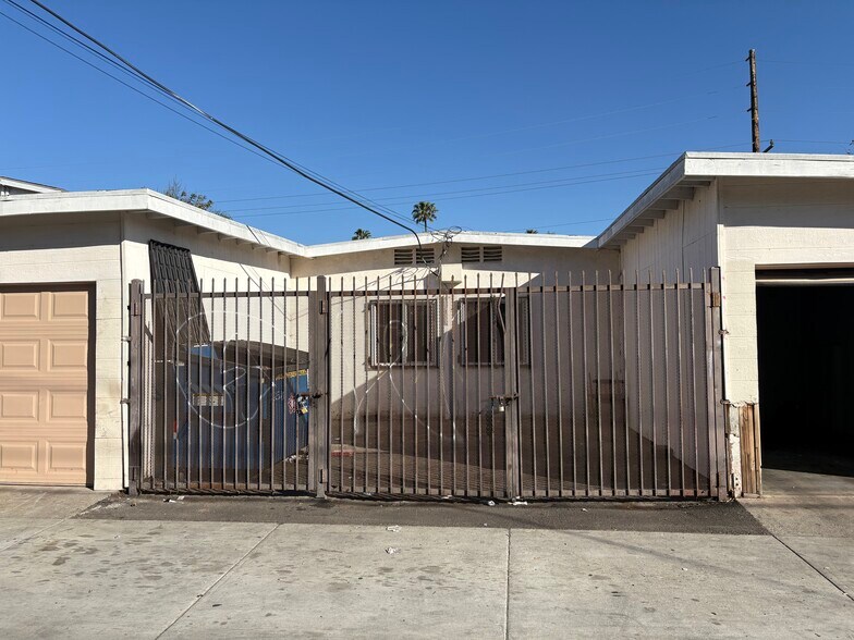 More Photos Of 2526 Mcfadden Ave, Santa Ana Apartments For Sale