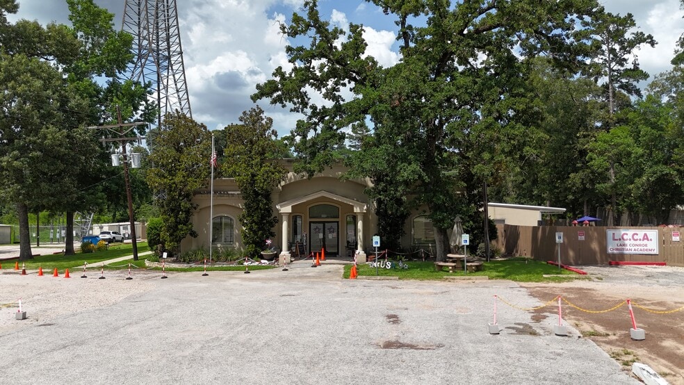 More Photos Of 2080 Longmire Dr, Conroe Religious Facility For Sale