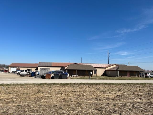 Primary Photo Of 334 W County Road 1100 S, Haubstadt Warehouse For Lease