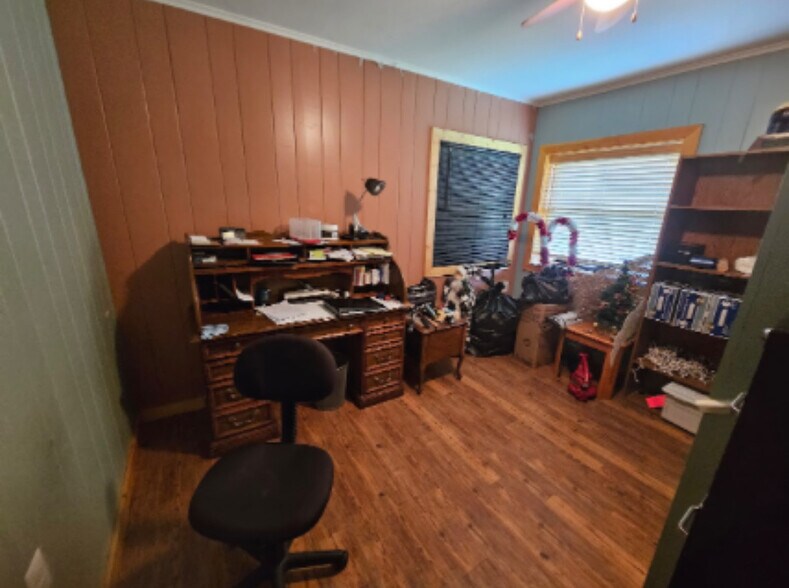 More Photos Of 6449 M 65 S, Lachine Storefront Retail Residential For Sale