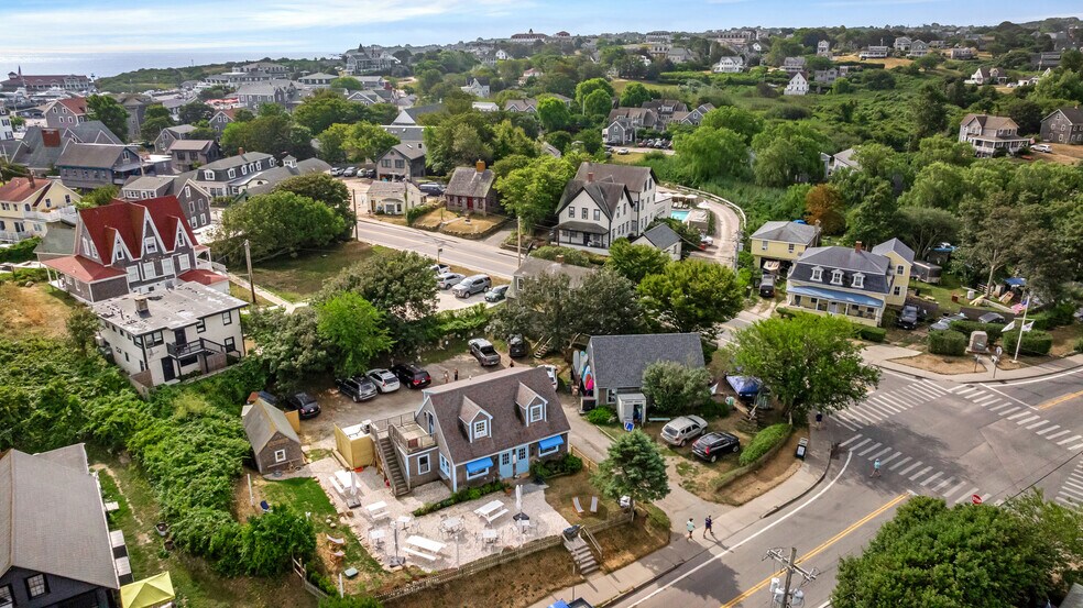 More Photos Of 442 Dodge St, New Shoreham Freestanding For Sale