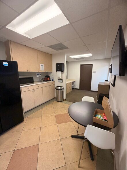 More Photos Of 3251 N 66th St, Saint Petersburg Medical For Lease