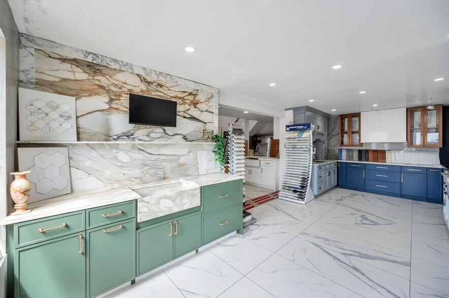 More Photos Of 1189 Montauk Hwy, Mastic Warehouse For Sale