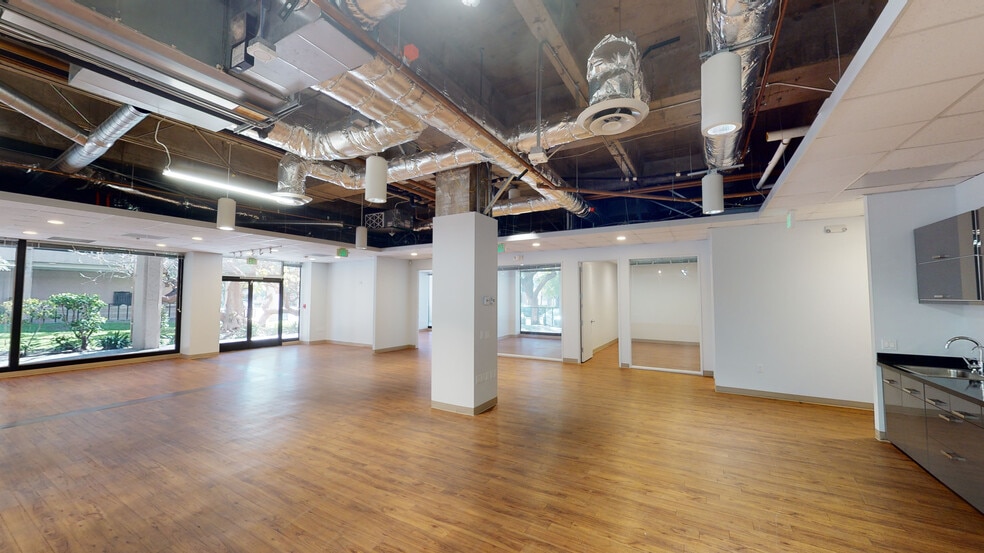 More Photos Of 6310 San Vicente Blvd, Los Angeles Unknown For Lease