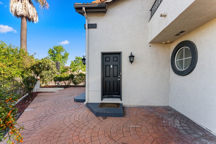 More Photos Of 6497-99 Montezuma Rd, San Diego Apartments For Sale