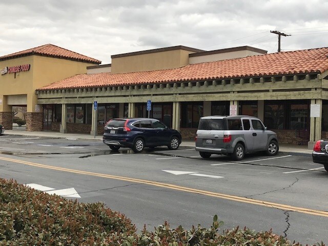 More Photos Of 1060 E Avenue J, Lancaster General Retail For Lease