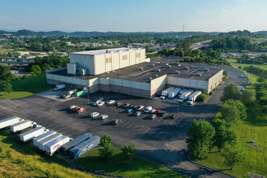 More Photos Of 2332 News Sentinel Dr, Knoxville Medical For Lease