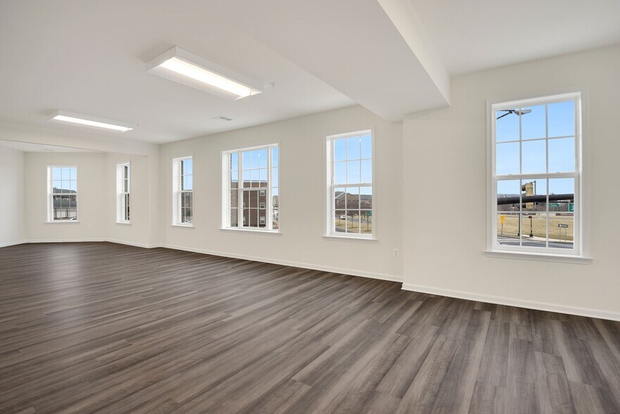 More Photos Of 3546 Worthington Blvd, Frederick Storefront Retail Office For Lease