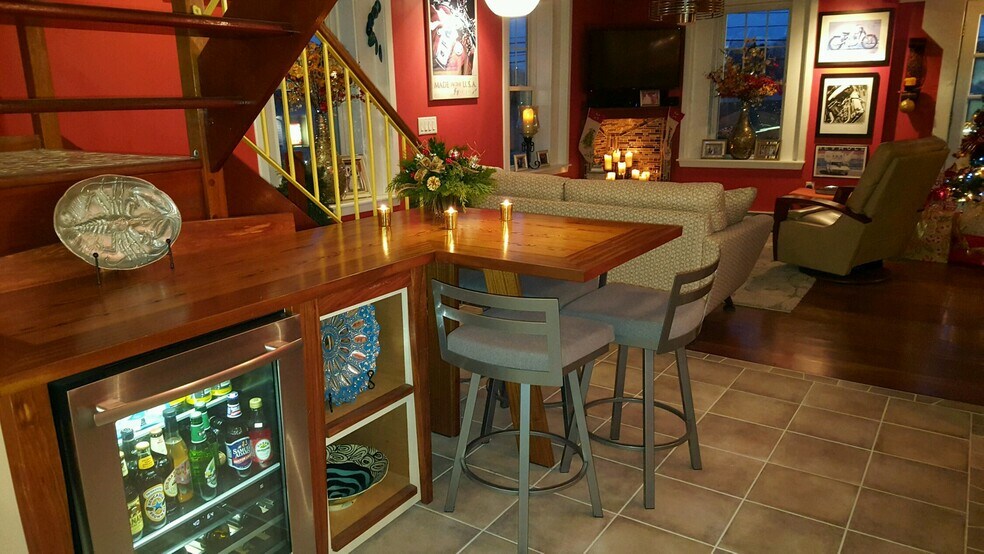 More Photos Of 145 Main St, Buzzards Bay Restaurant For Sale