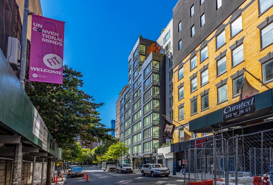 More Photos Of 362 8th Ave, New York Apartments For Lease