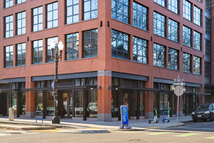 More Photos Of 230 SW Ash St, Portland Apartments For Lease