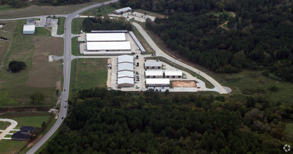 More Photos Of 15349 Summit Park Dr, Montgomery Unknown For Lease