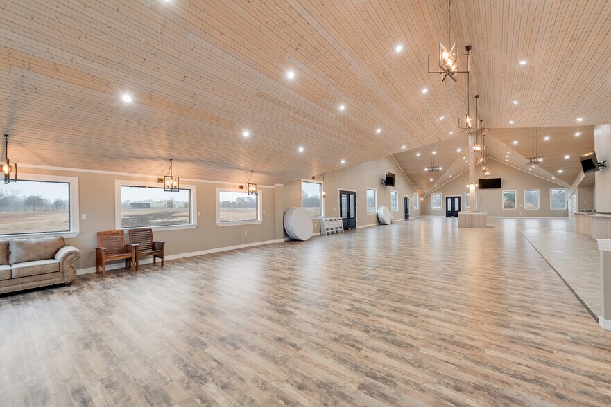 More Photos Of 4899 Leroy Pky, Elm Mott Lodge Meeting Hall For Sale