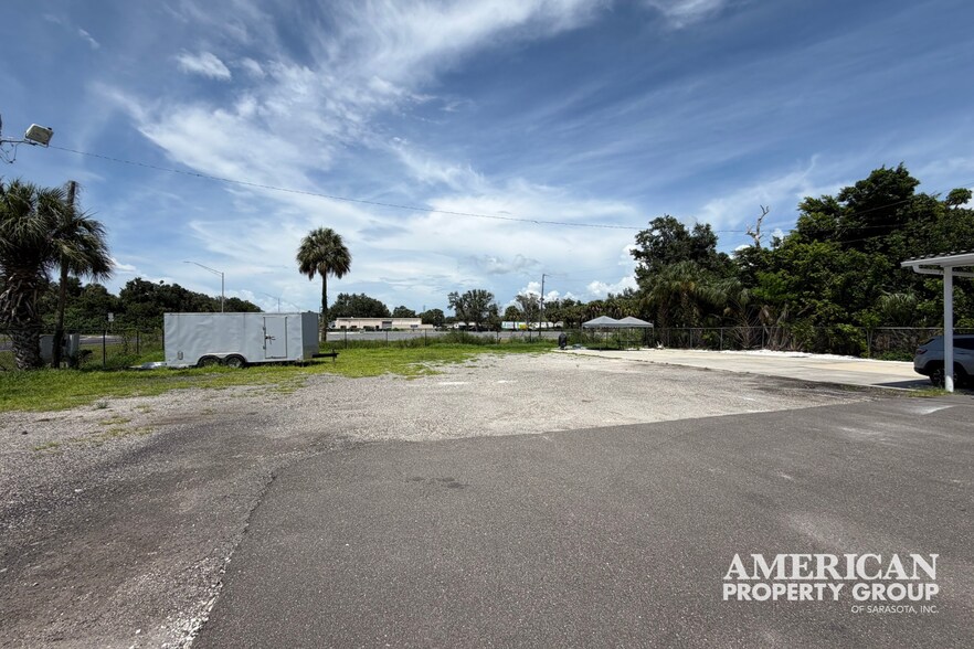 More Photos Of 4106 US Highway 41 N, Palmetto Warehouse For Sale