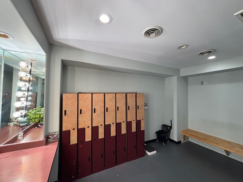 More Photos Of 14653 Us-17 Hwy N, Hampstead Health Club For Lease