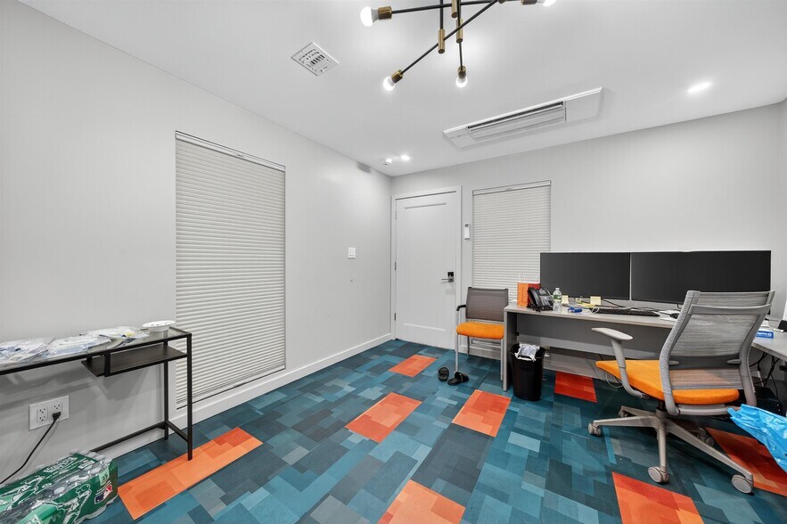 More Photos Of 11 Abrams Rd, Central Valley Office For Sale