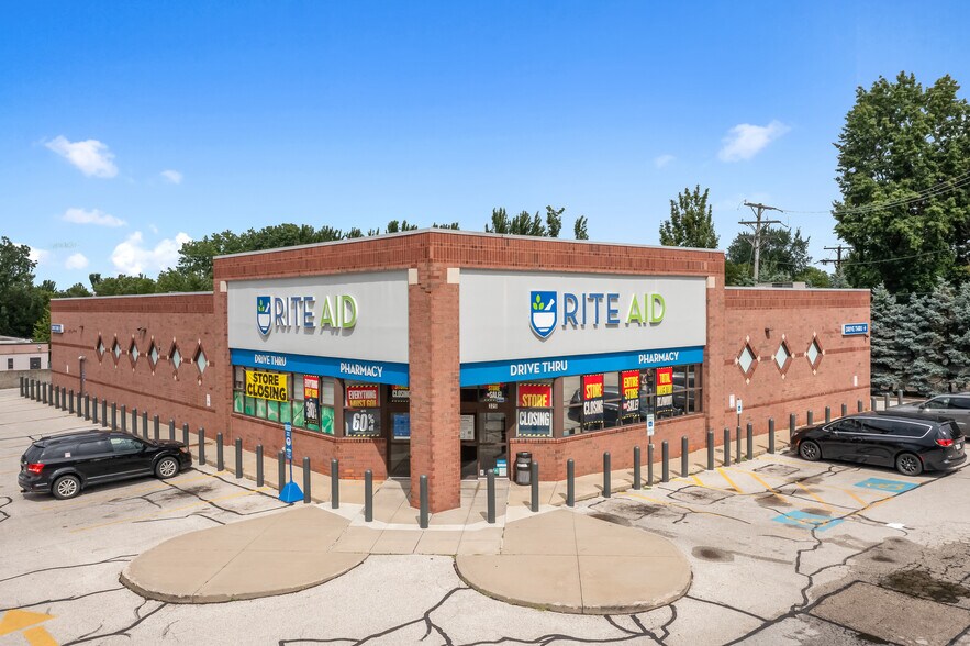 Primary Photo Of 325 E Waterloo Rd, Akron Drugstore For Sale