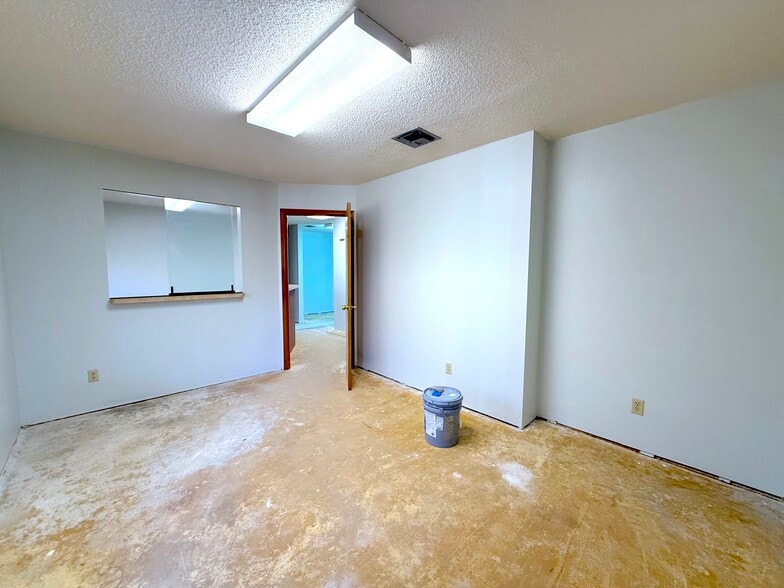 More Photos Of 13330 W Colonial Dr, Winter Garden Medical For Lease