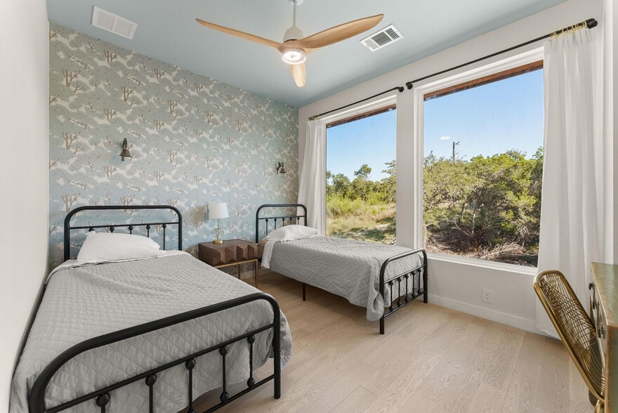 More Photos Of 5460 FM 2325, Wimberley Hotel For Sale