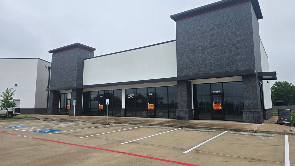 More Photos Of 8118 Prairie View Rd, Temple General Retail For Lease