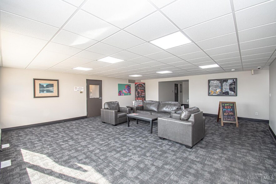 More Photos Of 200 Eaton Lewisburg Rd, Eaton Medical For Lease