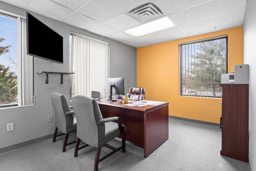 More Photos Of 111 Carpenter Dr, Sterling Office For Lease