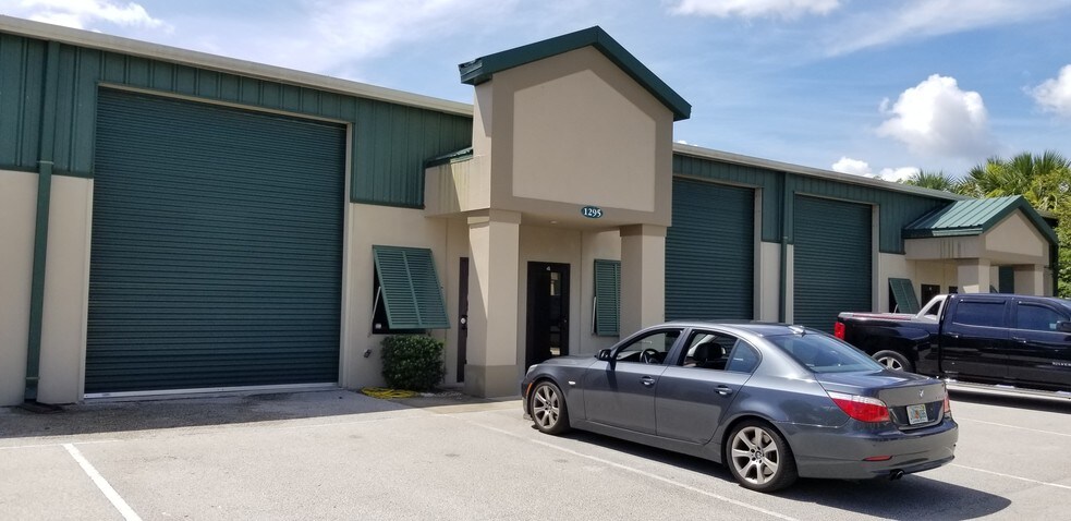 Primary Photo Of 1295 N US Highway 1, Ormond Beach Warehouse For Sale