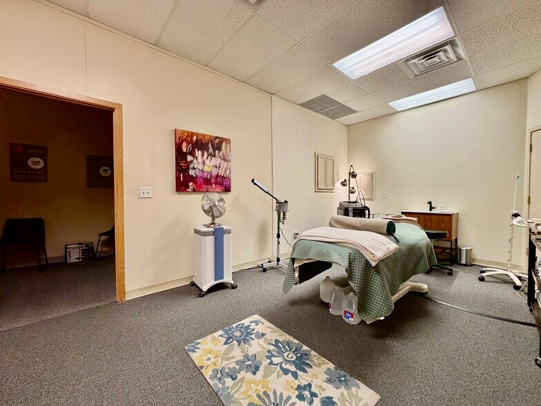 More Photos Of 6610 Gunpark Dr, Boulder Loft Creative Space For Sale