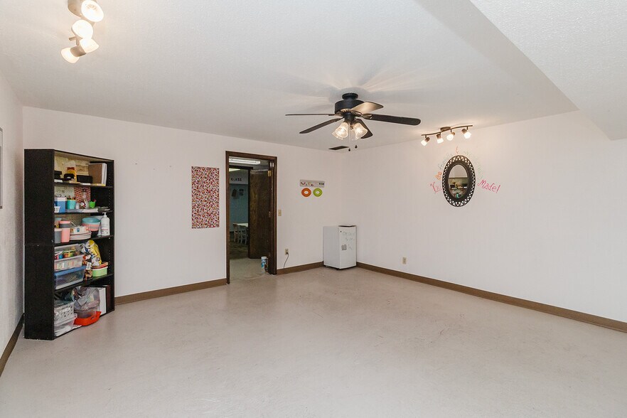 More Photos Of 1319 E 17th Ave, Hutchinson Religious Facility For Sale