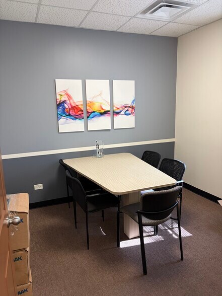 More Photos Of 14800 McKinley Ave, Posen Warehouse For Lease