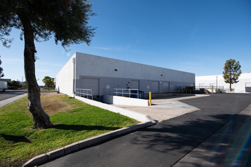 More Photos Of 10 S 48th Ave, Phoenix Unknown For Lease