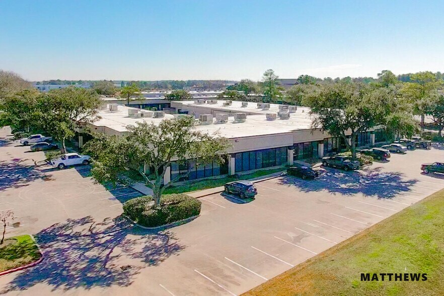 Primary Photo Of 500 Century Plaza Dr, Houston Light Distribution For Lease